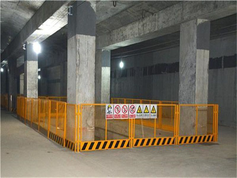 資興標(biāo)準(zhǔn)化工地臨邊洞口防護(hù)欄桿設(shè)施設(shè)計要求及安裝規(guī)定_網(wǎng).